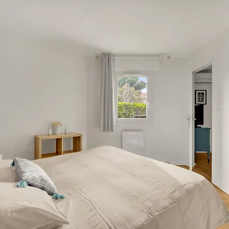 La Bulle Bleue - Parking-terrasse-aeoport-meet * 블라냑